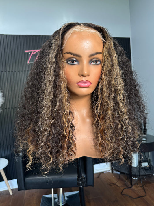 Highlighted raw Burmese curly unit